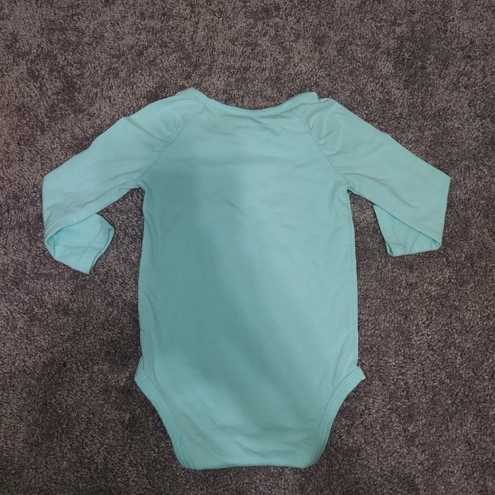 Onsie - Picture 3 of 4